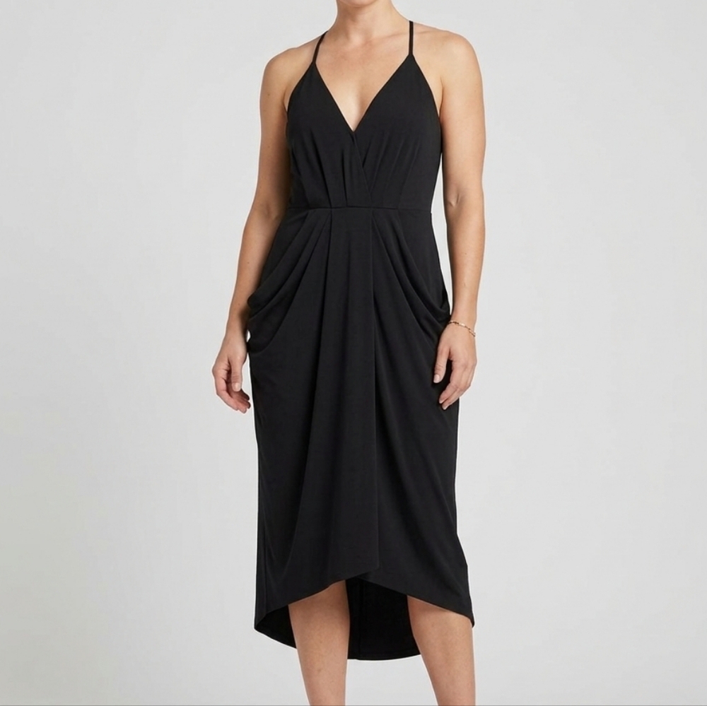 BCBGeneration Black Sleeveless V-Neck Drape Dress with Pockets -Large